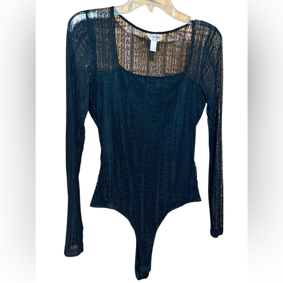 Willow + Root Black Lace Bodysuit Size S - Picture 6 of 12